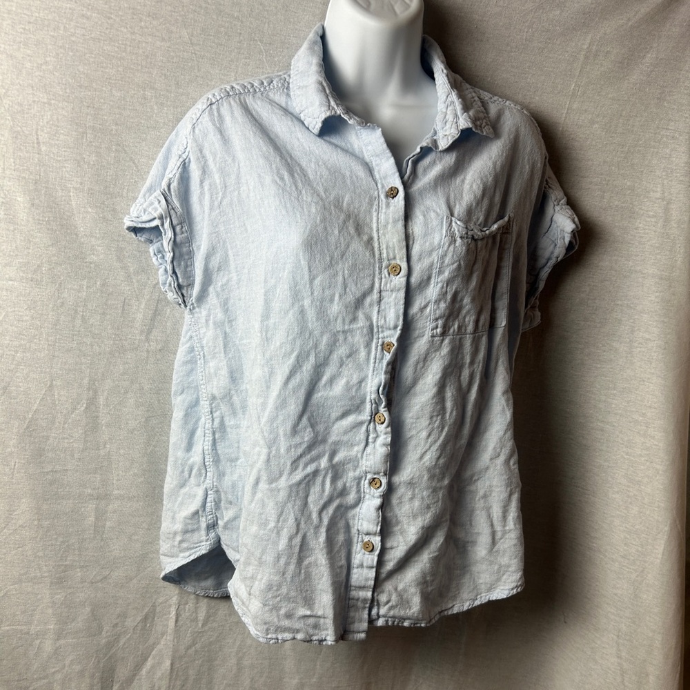 Lola River button down shirt 
Size S-M fit